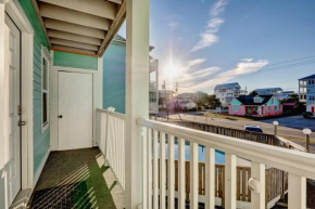 3BR 2BA Beachfront Condo POOL DECK Sleeps 8